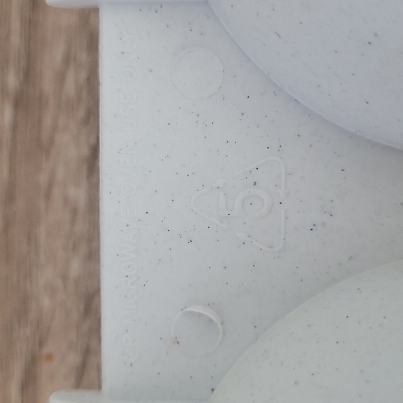 Nordic ware egg cooker - Picture 4 of 4